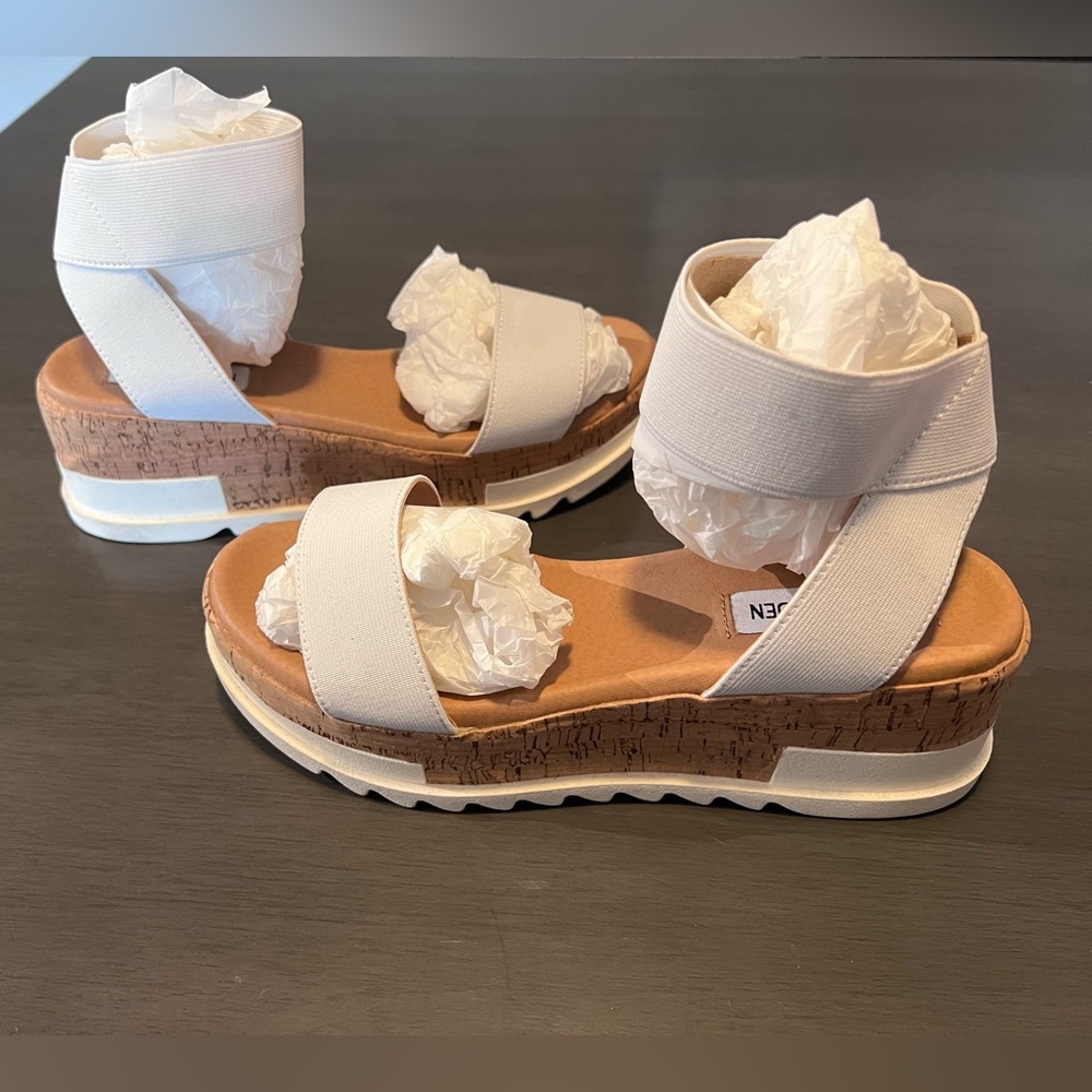 Steve Madden platform sandals